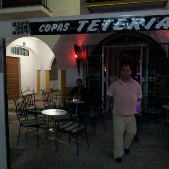 Foto tomada en Luna Egipcia Tetería Lounge Bar&amp;Cocktail  por Juan Manuel V. el 4/7/2012