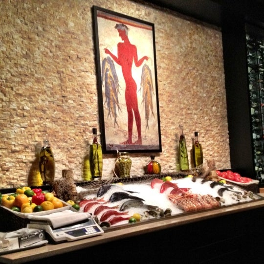 รูปภาพถ่ายที่ Lithos Estiatorio Restaurant โดย 8PM R. เมื่อ 6/9/2012