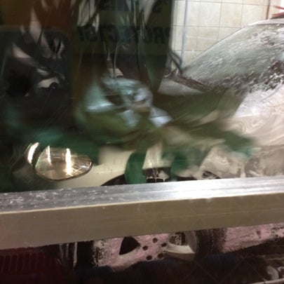 8/4/2012에 Mark P.님이 Jax Car Wash에서 찍은 사진