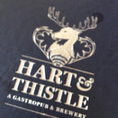 รูปภาพถ่ายที่ Hart &amp; Thistle Gastropub &amp; Brewery โดย Suzanne R. เมื่อ 7/20/2012