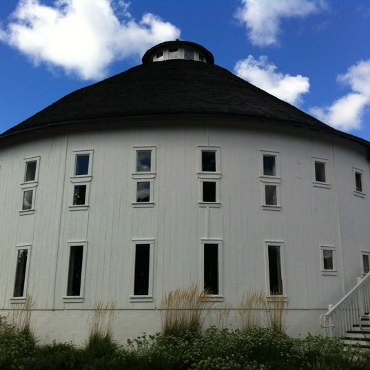 Photos At Round Barn Winery Distillery Brewery Estate Baroda Mi