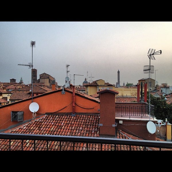 9/6/2012 tarihinde Chiara M.ziyaretçi tarafından Hotel Touring Bologna'de çekilen fotoğraf
