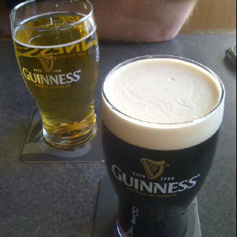 Foto tomada en McCabe&#39;s Irish Pub  por Jason C. el 5/19/2012