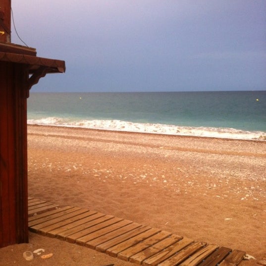 รูปภาพถ่ายที่ La Mar Chica โดย Juan Pablo L. เมื่อ 8/19/2012