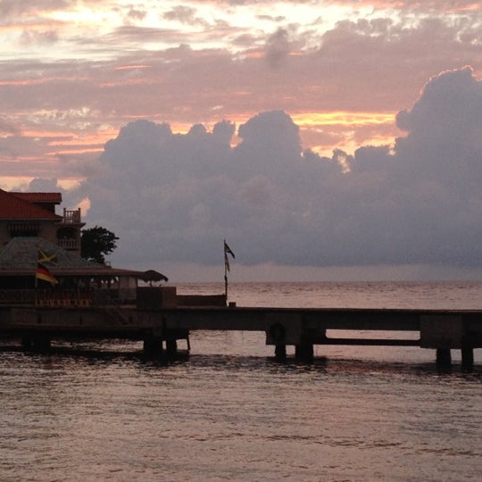 Canoe Beach Bar & Grill 2 tips