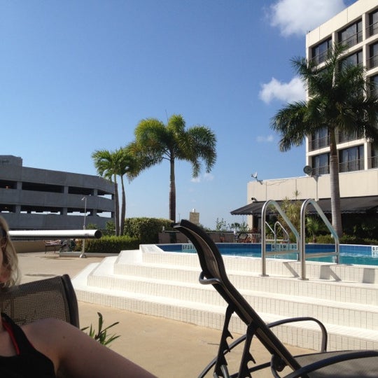 If you are at TPA and have a long layover, head to the Marriott and hang out poolside. The wait service will serve drinks at the tables.
