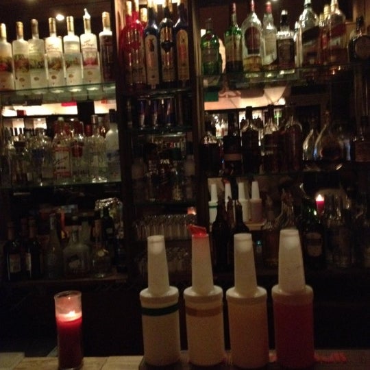 Foto scattata a Reilly&#39;s Irish Tavern da Frank V. il 2/26/2012
