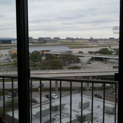 Photo taken at Tampa Airport Marriott by Peter L. on 2/26/2012