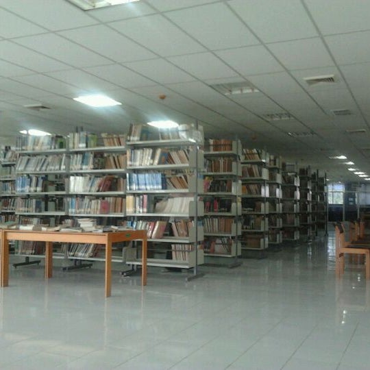 Foto diambil di UPT Perpustakaan Unsyiah oleh Nelva A. pada 6/11/2012