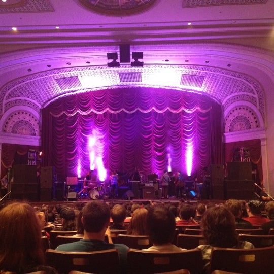 Kentucky Theatre 18 tips from 842 visitors