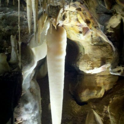 Foto tirada no(a) Ohio Caverns por Matt A. em 9/3/2012