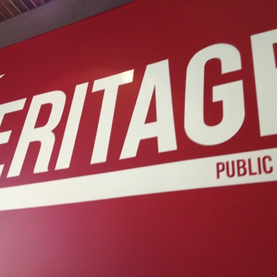 5/31/2012にErin M.がHeritage Public Houseで撮った写真