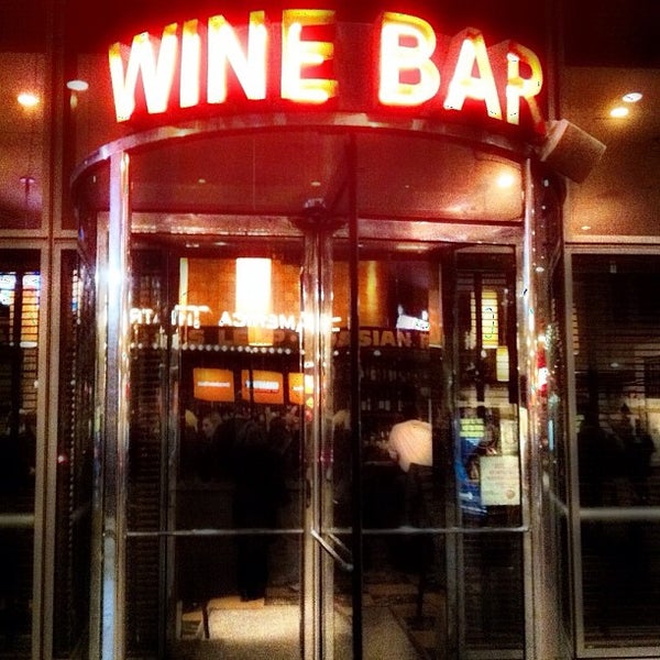 Photo taken at The Grillroom Chophouse &amp; Winebar by Meagan B. on 2/9/2012