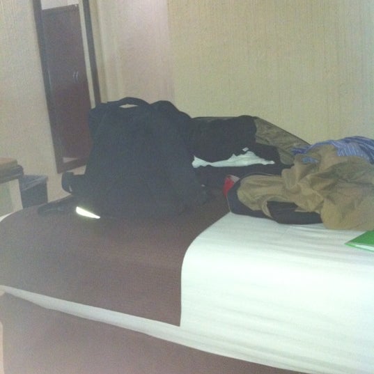 Foto diambil di Olas Altas Inn Hotel &amp; Spa Mazatlan oleh AGUILA pada 6/27/2012