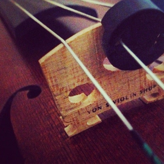 Von's Violin Shop Music Store in Denver