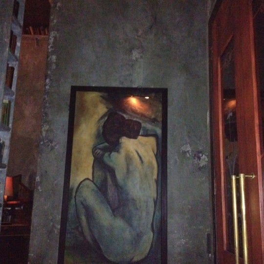 4/1/2012 tarihinde Patricia J.ziyaretçi tarafından Hemingway&#39;s Lounge'de çekilen fotoğraf