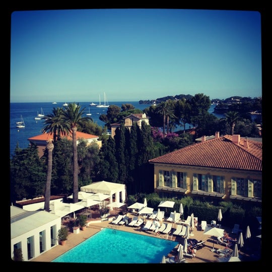 Снимок сделан в Hotel Royal-Riviera пользователем Brieuc M. 8/8/2012
