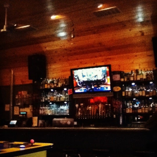 4/12/2012にKaren L.がTanker Barで撮った写真