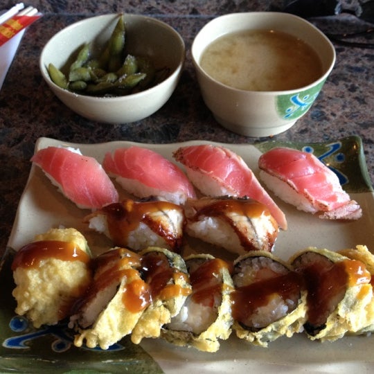 7/6/2012にNeil W.がSimply Sushiで撮った写真