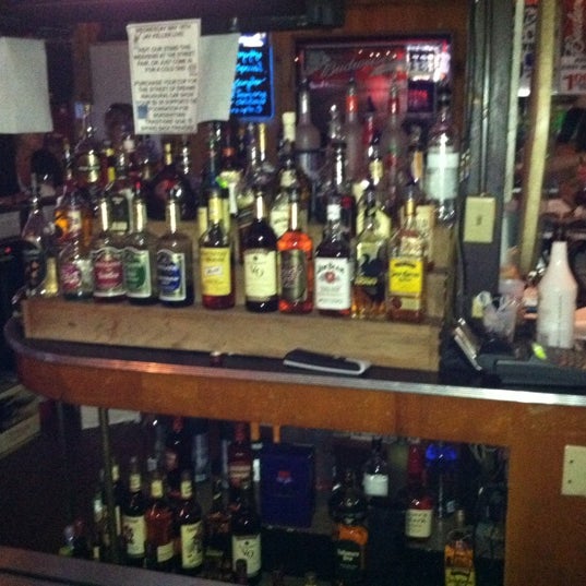 Foto diambil di HOB Tavern oleh Tyrone J. pada 5/20/2012