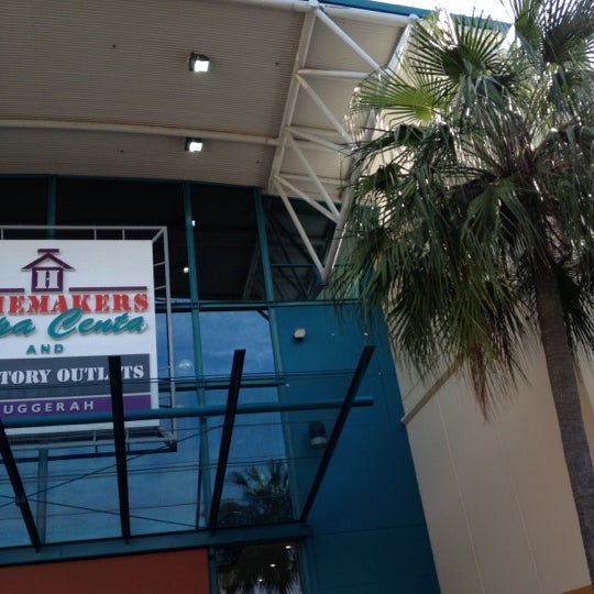 Tuggerah Super Centre Shopping Mall in Tuggerah