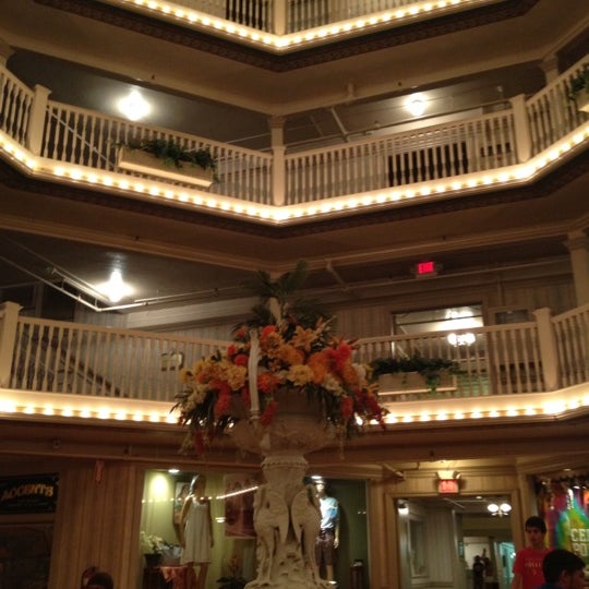 Hotel Breakers 39 tips