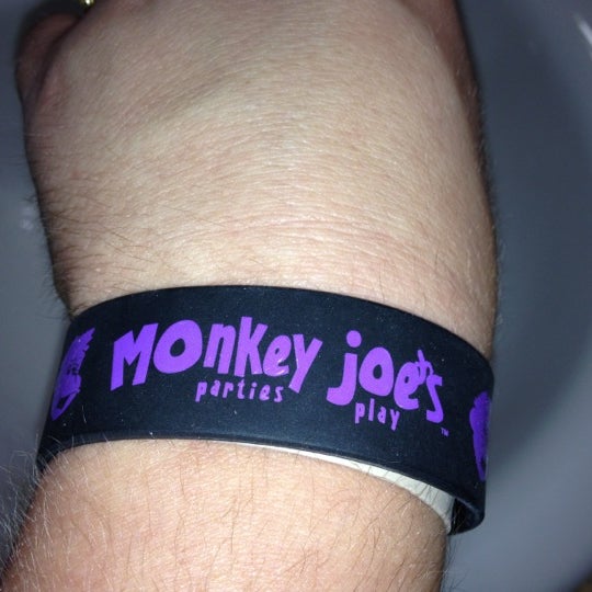 9/1/2012 tarihinde Cary H.ziyaretçi tarafından Monkey Joe&#39;s'de çekilen fotoğraf