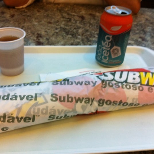 7/2/2012 tarihinde Luana S.ziyaretçi tarafından Subway'de çekilen fotoğraf