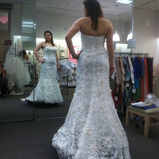 David's bridal cerca de mi outlet