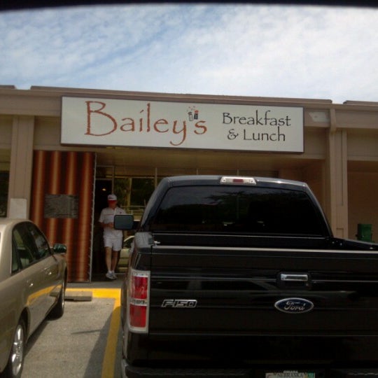 Photo taken at Bailey&#39;s Breakfast &amp; Lunch by David E. on 6/17/2012