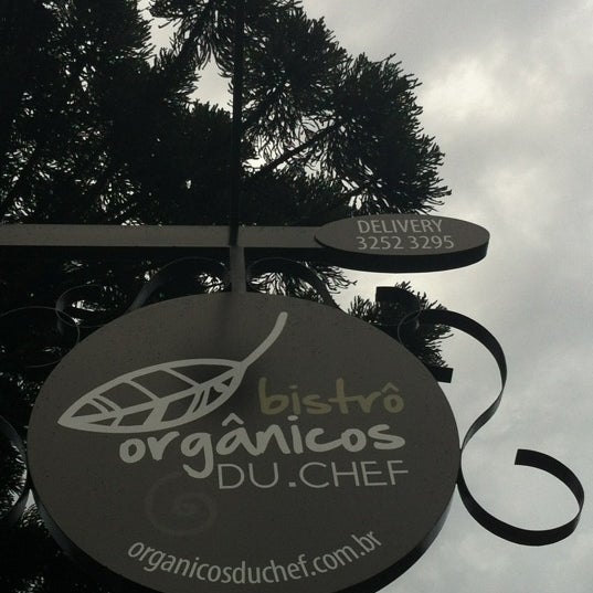 รูปภาพถ่ายที่ Bistrô Orgânicos Du Chef โดย Edenilso G. เมื่อ 4/13/2012