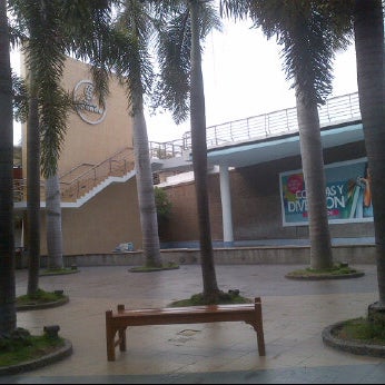 Das Foto wurde bei Centro Comercial Plaza Mundo von Exequiel M. am 6/19/2012 aufgenommen