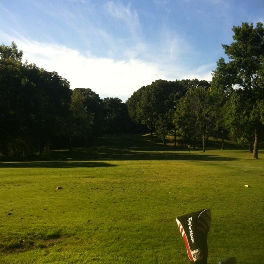 Foto scattata a Theodore Wirth Golf Course da Myles il 8/17/2012
