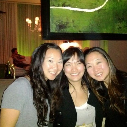 Photo taken at Cast Lounge at Viceroy Santa Monica by Phil on 3/6/2012
