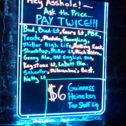 Foto tirada no(a) The $3 Tavern por Dean em 4/10/2012
