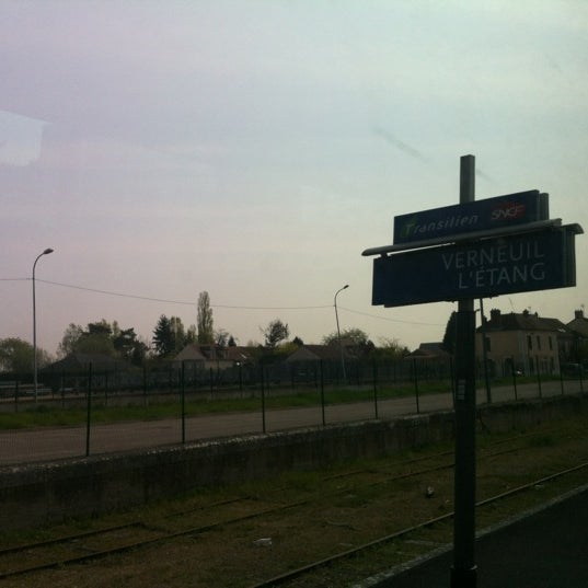 Gare SNCF de Verneuill'Étang Verneuill'Étang, ÎledeFrance