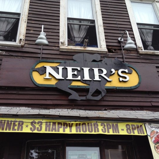 8/19/2012 tarihinde Benjamin H.ziyaretçi tarafından Neir&#39;s Tavern'de çekilen fotoğraf
