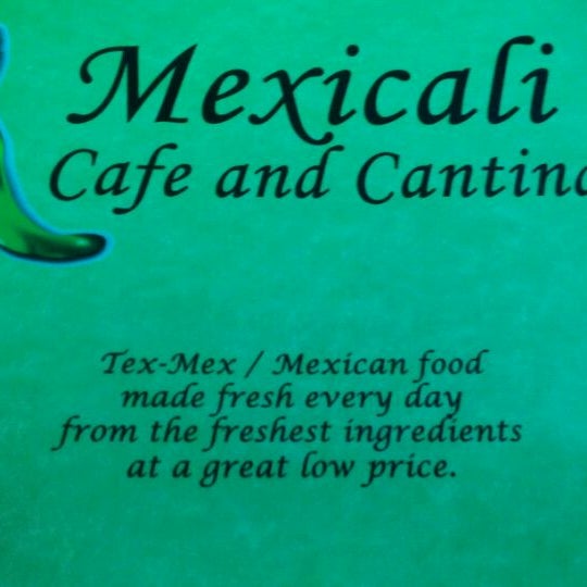 รูปภาพถ่ายที่ Mexicali Café and Cantina โดย Tammie B. เมื่อ 3/16/2012