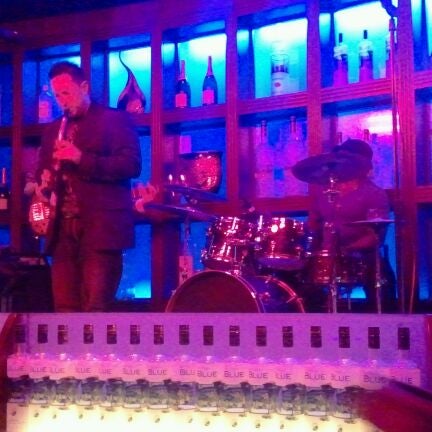 2/19/2012에 Michael S.님이 Blue Martini Lounge에서 찍은 사진