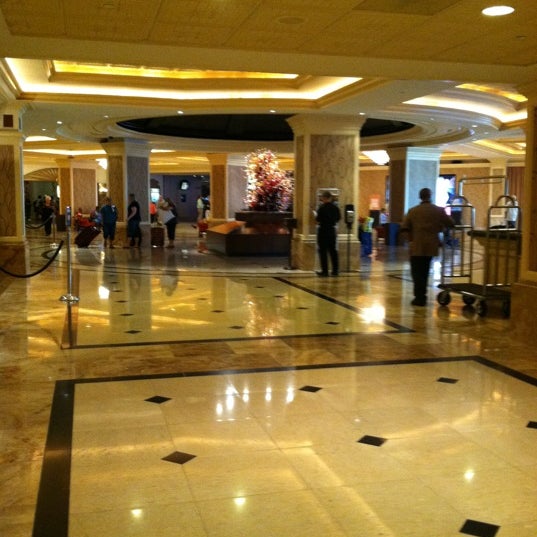 Photo prise au Gold Strike Casino Resort par Farsi•+ le6/25/2012