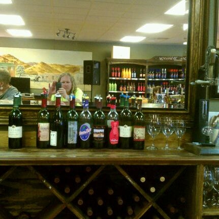 Снимок сделан в Pecos Flavors Winery &amp; Bistro пользователем troy h. 5/11/2012