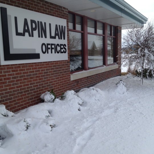 Foto scattata a Lapin Law Offices da Jill T. il 2/8/2012
