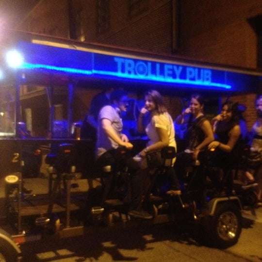 Foto tirada no(a) Trolley Pub por Janet K. em 8/23/2012