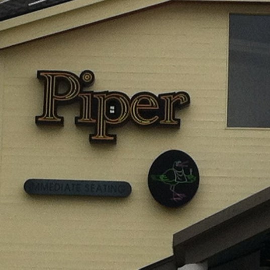 3/28/2012にLisa L.がPiper Restaurantで撮った写真