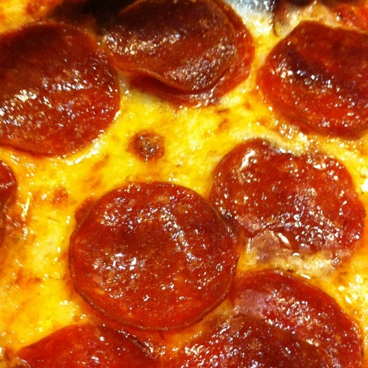 8/18/2012にTracy P.がWoodstock&#39;s Pizzaで撮った写真