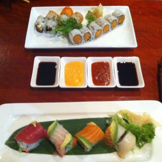 Das Foto wurde bei Mizu Japanese Steak House von Stephanie J. am 5/28/2012 aufgenommen