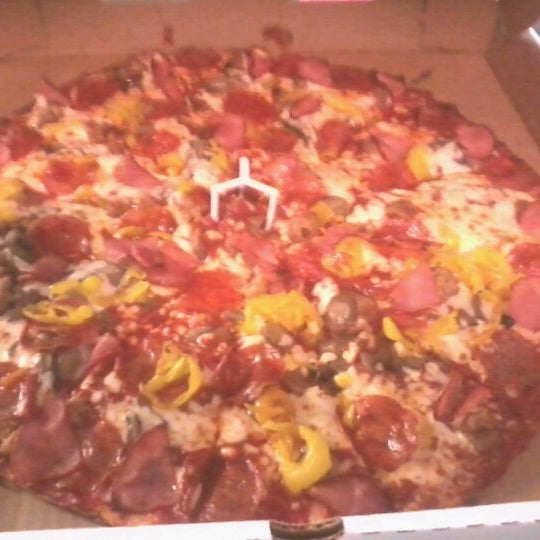 Foto diambil di Rocky&#39;s Pizza &amp; Italian Foods oleh Tiger J. pada 7/8/2012
