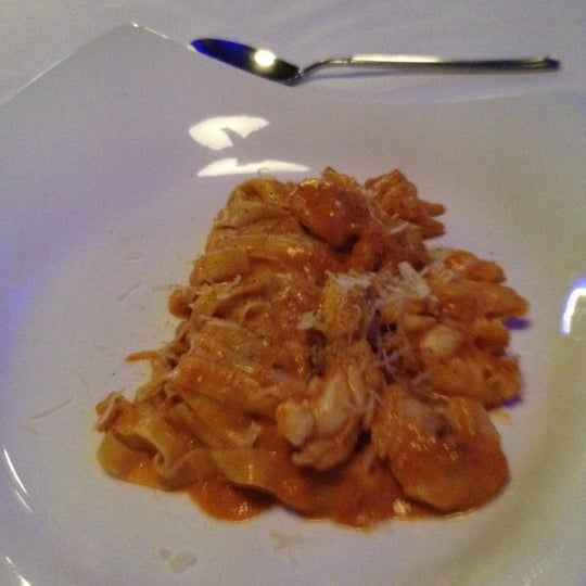 Foto scattata a Fuzio, Stylish Italian Cuisine da Edmond C. il 7/28/2012