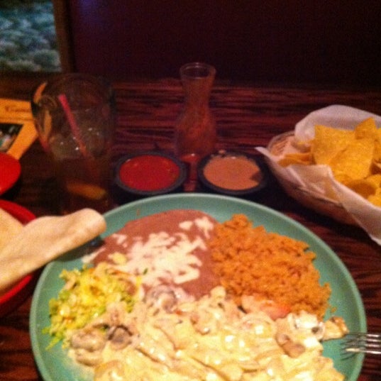 Photo taken at Si Senor Mexican Restaurant by Rick G. on 3/31/2012