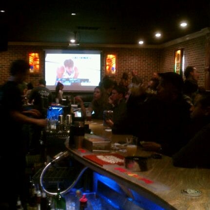 3/24/2012にAndrew G.がRepublic Bar &amp; Grillで撮った写真